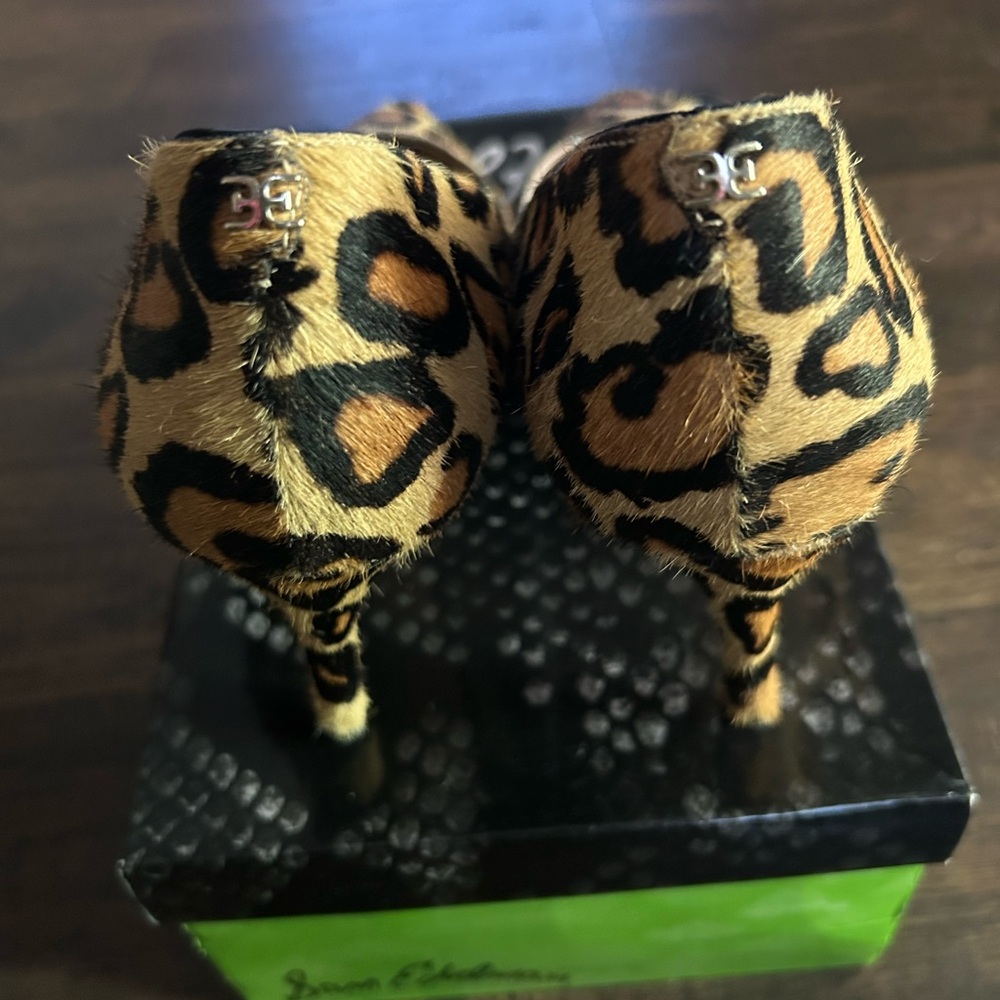 Sam Edelman Leopard Print Heels - Picture 3 of 6
